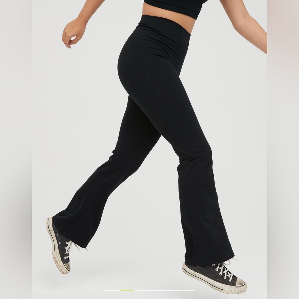 OFFLINE by Aerie OG High Waisted Flare Leggings - Black - Size Large